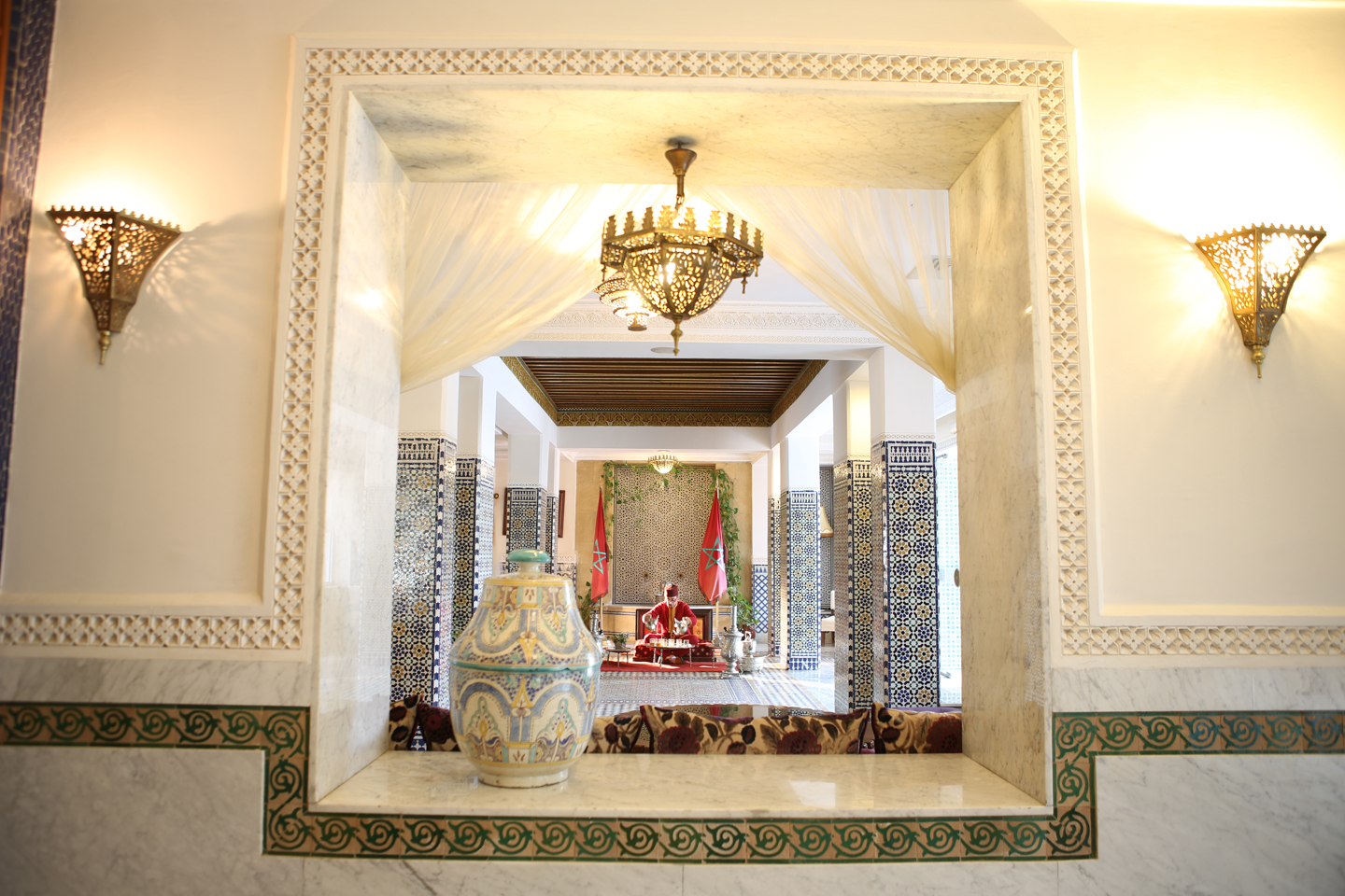 Patio et architecture du Transatlantique.